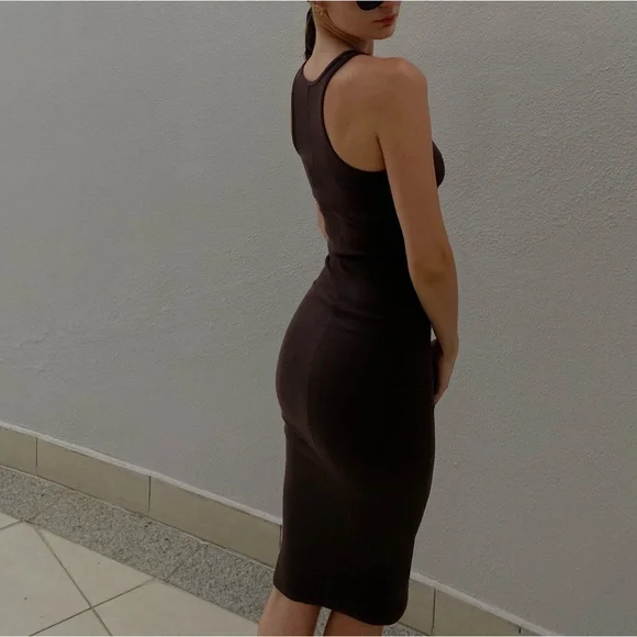 Kith Women Midi Dress. In great condition, worn twice. - Picture 4 of 5